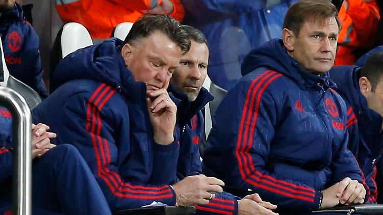 "Jeder weiß, dass es unsere eigene Schuld ist": Louis van Gaal.