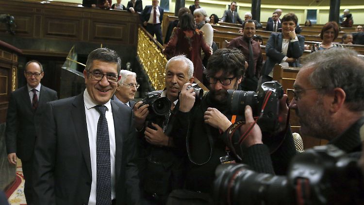 Neuer Parlamentspräsident: Patxi López (l.). 