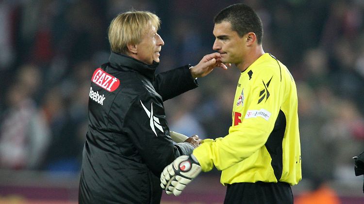 Faryd Mondragon stand unter Christoph Daum auch für den 1. FC Köln im Tor.