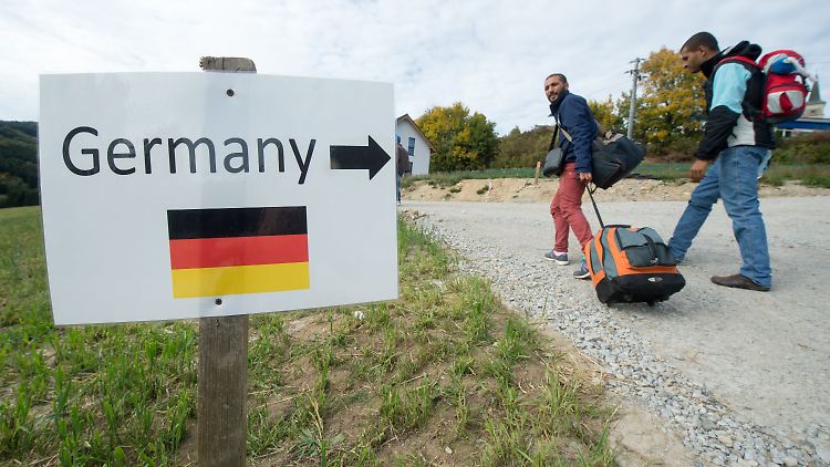 Syrische Flüchtlinge im österreichischen Julbach nahe der deutschen Grenze
