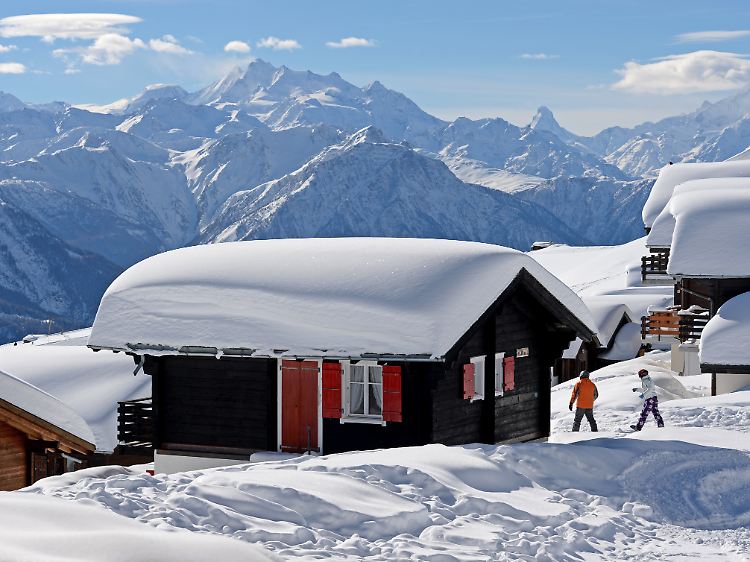 Es gibt viele Hütten, die auch im Winter für Wanderer geöffnet haben.