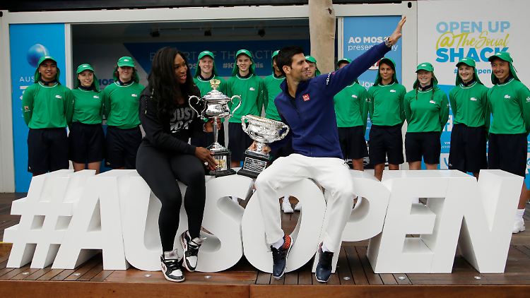 Die Titelverteidiger: Serena Williams und Novak Djokovic erwischen leichte Auftaktgegner.