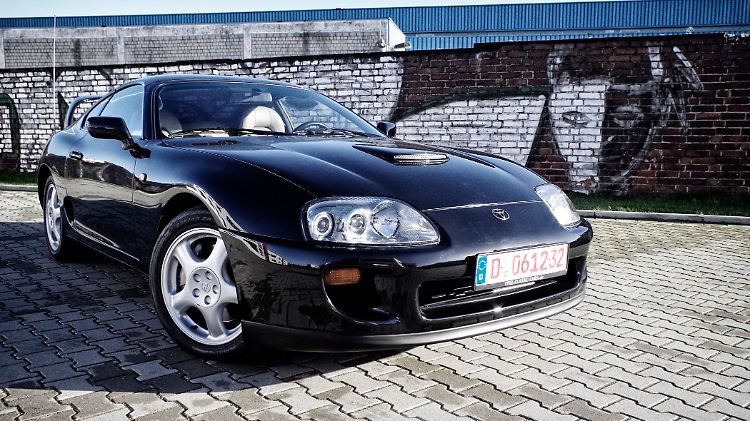 Der Toyota Supra zeigt auch nach 22 Jahren überraschend viele Facetten.