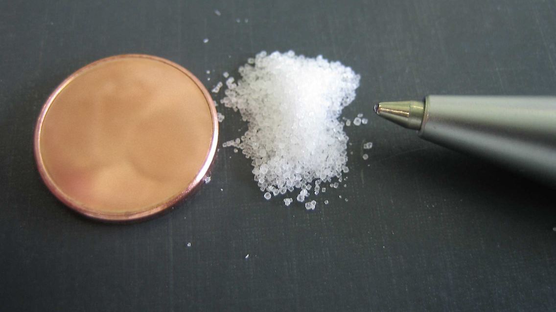 Schon ab knapp 3 Milligramm pro Kilogramm Körpergewicht kann das Gift tödlich sein. (Im Bild eine letale Dosis Zyankali).
