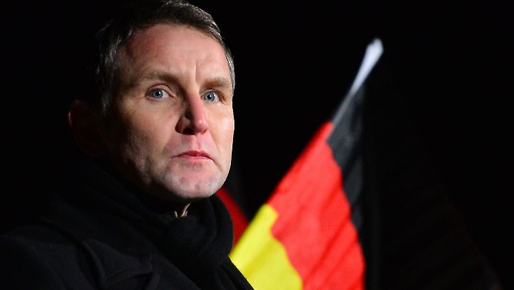 Höcke erstattet Anzeige gegen Unbekannt. Er will mit den Briefen nichts zu tun haben.