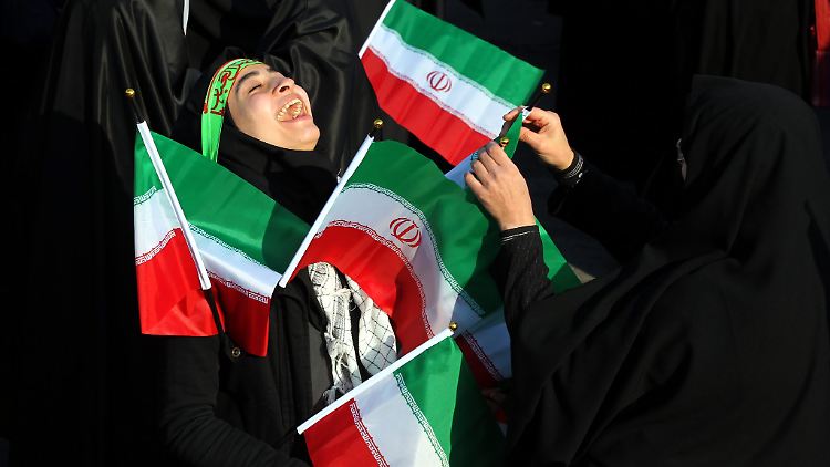 Die Freude über den Atom-Deal zwischen Westen und Iran ist groß. Nicht nur bei den Iranern, sondern auch die deutsche Wirtschaft reibt sich die Hände.