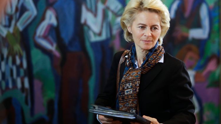 Weiterhin Dr. Ursula von der Leyen.