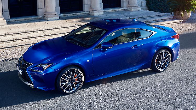 Lexus bietet sein Sportcoupé RC nun auch mit Vierzylinder an und der steht für Sportfreunde vor dem Hybrid.