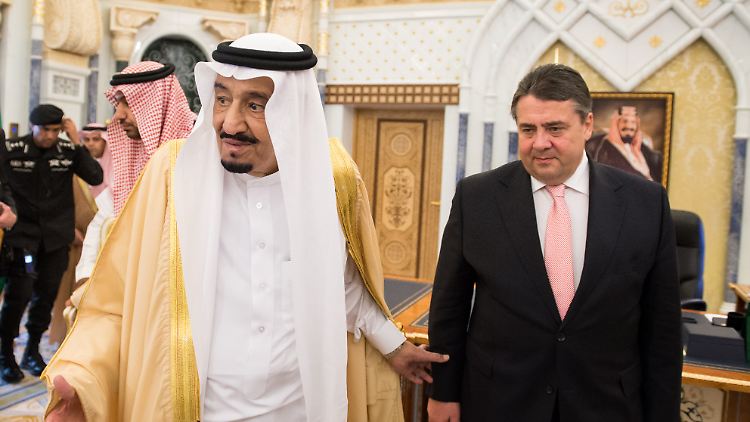 Nun doch ein Boot für seine Majestät: Eigentlich wollte der deutsche Wirtschaftsminister dem saudischen König den Wunsch nach Booten für dessen Marine abschlagen.