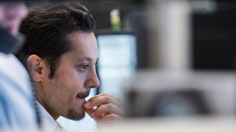Kaum was los an der Frankfurter Börse - der Dax schließt nahe seinem Vortages-Schlusskurs.