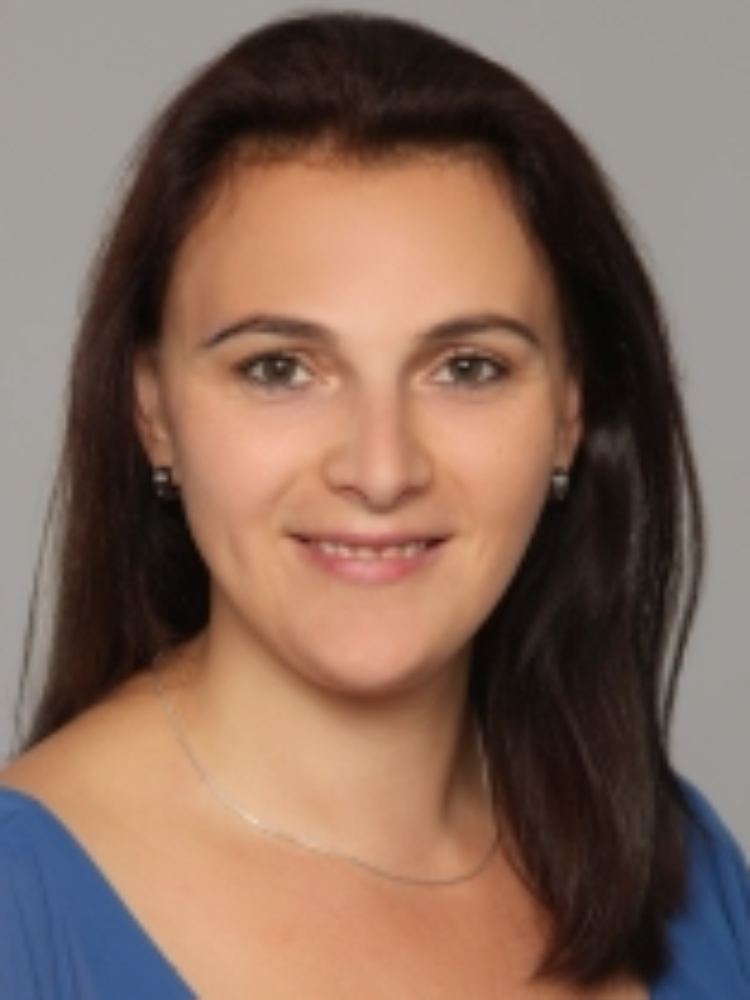 Alida Vračić ist arbeitet für die Stiftung Wissenschaft und Politik in Berlin und ist Leiterin des Think Tank Populari in Sarajevo.