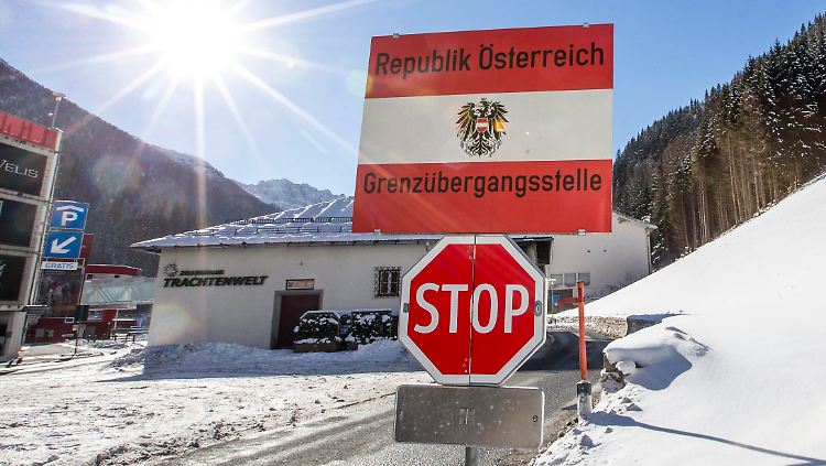 Die Balkan-Route ist dicht: Österreich fürchtet, dass Flüchtlinge nun auf anderen Wegen ins Land einreisen.
