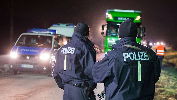 Dauereinsatz an der Grenze: Eine unbefristete Verlängerung der Grenzkontrollen hält man bei der Polizeigewerkschaft - ohne zusätzliche Kräfte - schlichtweg für unmöglich.