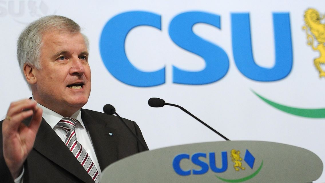 CDU-Chef Seehofer will die Einwanderung anders steuern.