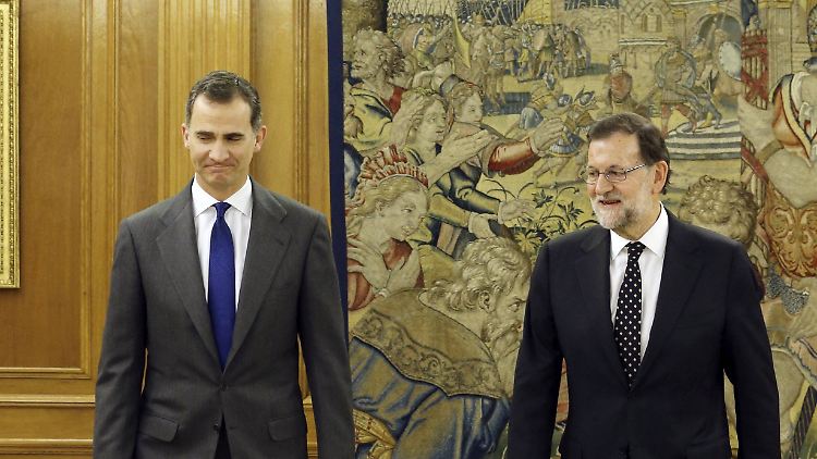 König Felipe empfängt Mariano Rajoy: Der amtierende Ministerpräsident hat keine guten Nachrichten für den Monarchen.