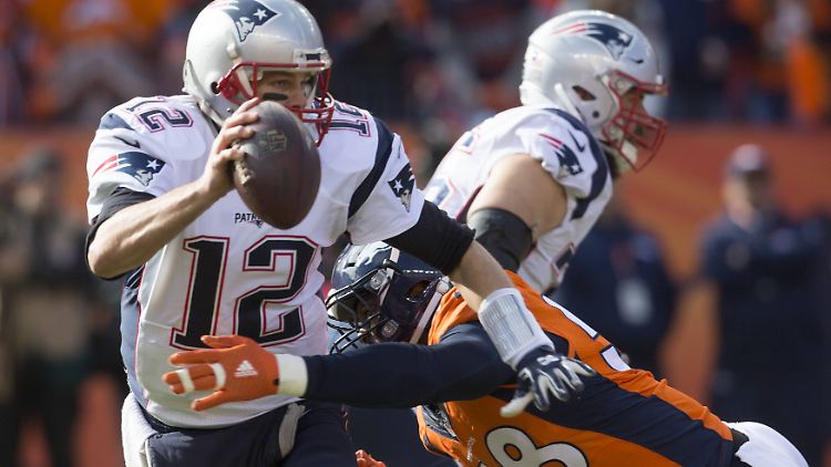 Tom Brady leistete sich zwei Interceptions und kassierte gleich vier Sacks.