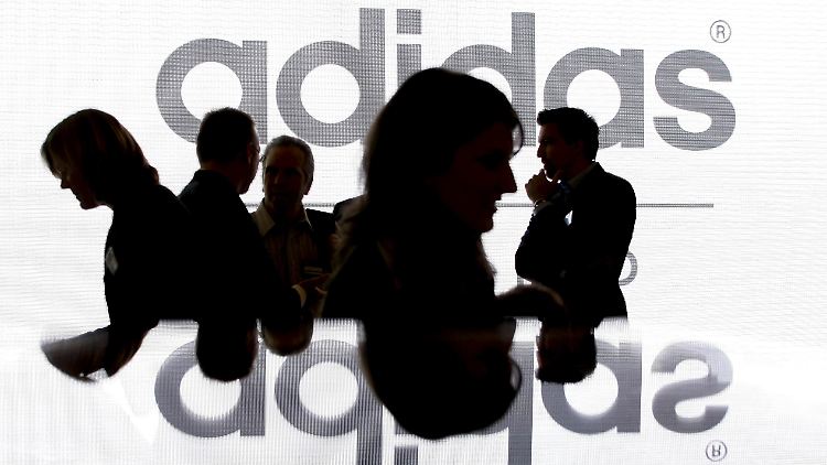 Der Vertrag zwischen Adidas und der IAAF war auf elf Jahre geschlossen worden.