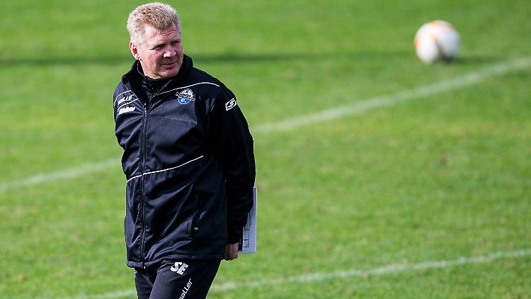 Die Jobgarantie für Stefan Effenberg hat offenbar nicht mehr unbedingt Bestand.