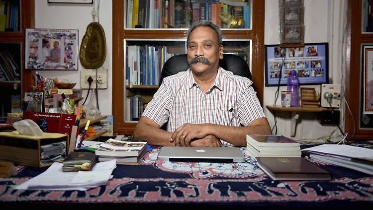 Der indische Rechtsanwalt Henri Tiphagne engagiert sich für Menschen, die ihre Rechte kaum wahrnehmen können.