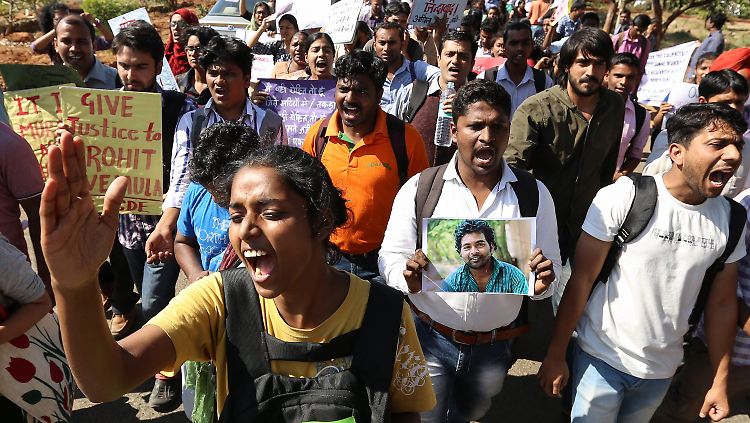 Der Selbstmord eines Kastenlosen löste in Indien Proteste aus.