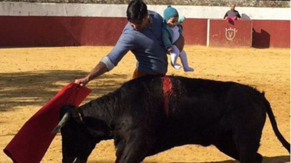 So macht man das in der Torero-Familie: Die Kinder werden schon früh an die Kampfkunst herangeführt.