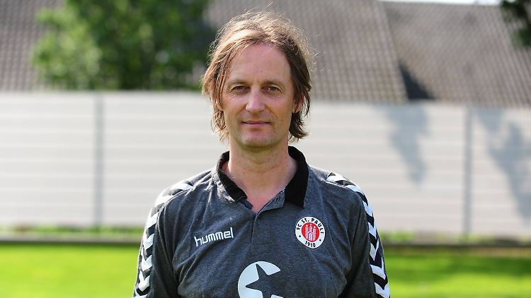 Er ist für die Gesundheit der Kicker von St. Pauli verantwortlich: Hauke Mommsen.