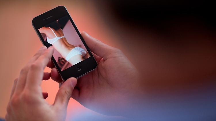 Pornografie spielt angeblich eine Rolle dabei, "die Jugend von Pakistan zu verderben".