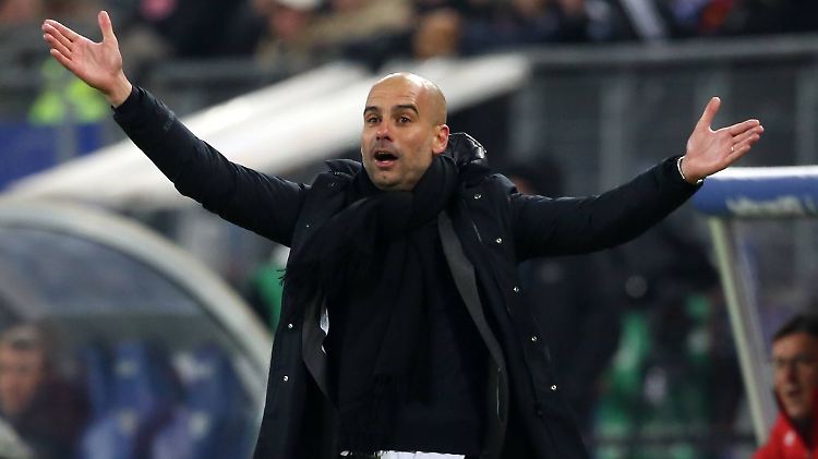 Liegt es am Training von Coach Josep Guardiola, dass den Bayern-Profis ständig die Muskeln kaputtgehen? No, sagt der Spanier.
