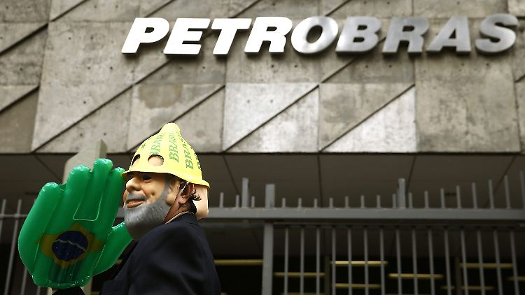 Der staatliche Erdölkonzern ist ein Musterbeispiel für Korruption - Brasilien hat dadurch mehrere Plätze im Korruptionsindex verloren.