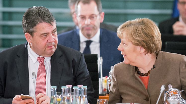 Gabriel und Merkel einigen sich auf das Asylpaket II.