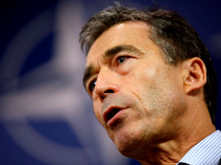 Anders Fogh Rasmussen stellt klar, dass die Alliianz so schnell nicht auf Atomwaffen verzichten wird.