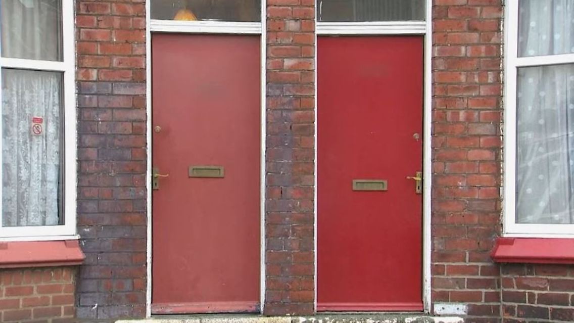 rote türen.JPG