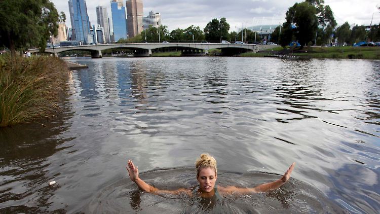 Das Bad im Yarra River genoss Angelique Kerber besonders.