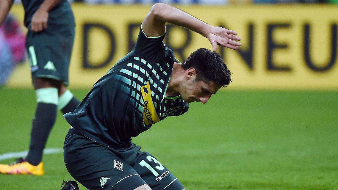 "Das sind Schweinesituationen. Wir bekommen die Gegentore, aber schaffen es nicht, selbst den Punch zu setzen." Mönchengladbachs Sportdirektor Max Eberl hadert mit der Niederlage.