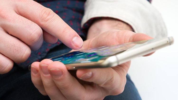 Nicht immer ist es billiger, einen Vertrag inklusive Smartphone abzuschließen.  