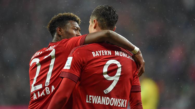 Champions: Die Münchner David Alaba und Robert Lewandowski.