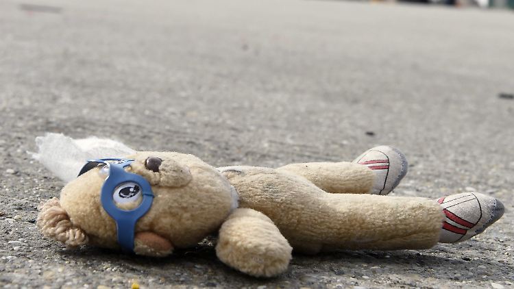 Laut Bundeskriminalamt gibt es in Deutschland 1660 Fälle von vermissten Kindern unter 14 Jahren und 9401 vermisste Jugendliche im Alter zwischen 14 und 17 Jahren.