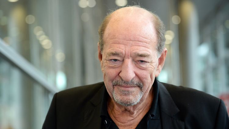 2003 nahm Ralph Siegel mit der Sängerin Lou zuletzt am ESC teil.
