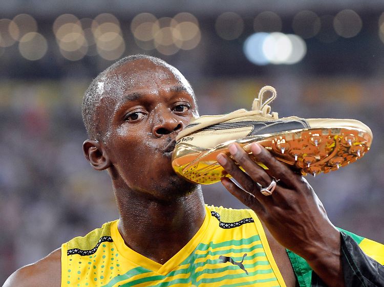 Fußbekleidung mit Anziehungskraft für Usain Bolt: Puma entwirft Schuhe, die der derzeit schnellste Mann der Welt auch nach dem Rennen noch küssen mag.