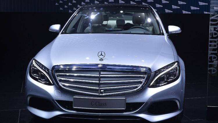 Dass die Testergebnisse nicht viel mit der Praxis zu tun haben, bestreitet Daimler nicht.