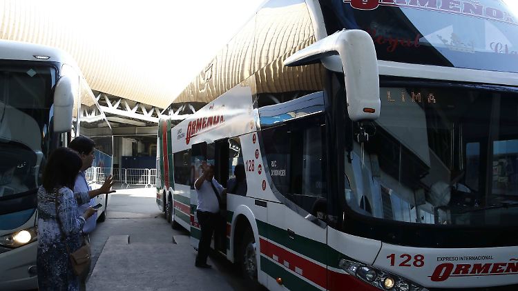 Dieser Bus fährt die längste Busstrecke der Welt. Eine echte Herausforderung für Mensch und Maschine.