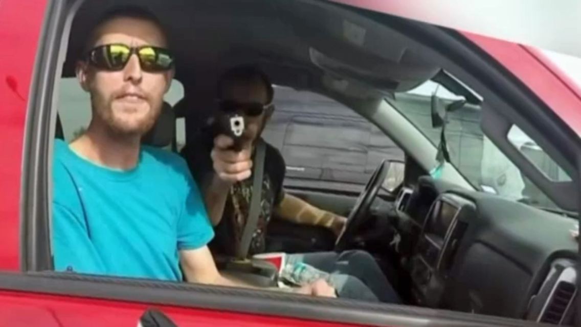 Autofahrer-Waffe-USA.jpg