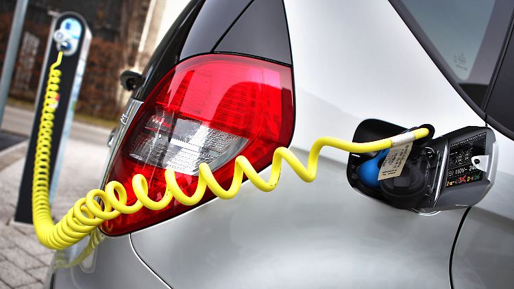 Eines der Knackpunkte der Elektromobilität: das noch löchrige Netz an Ladestationen.