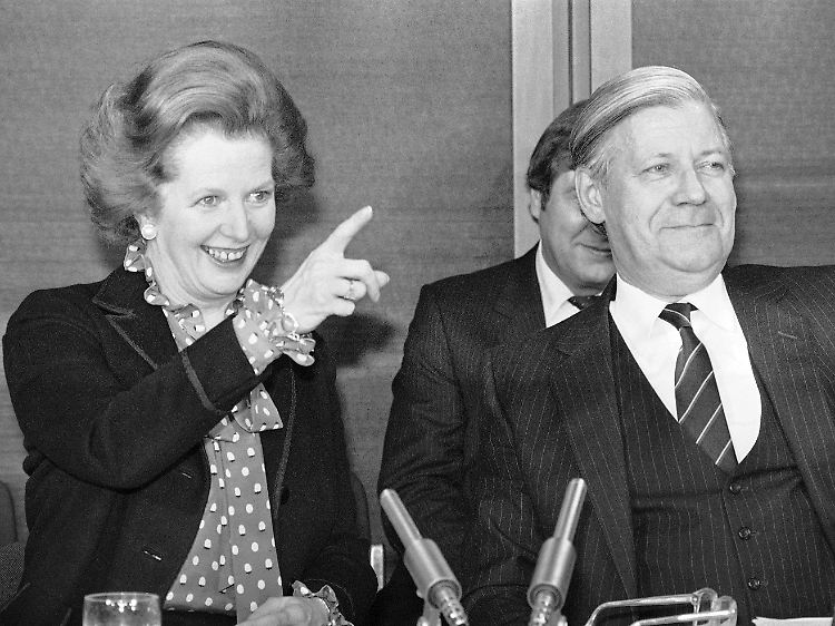 Margaret Thatcher zeigte Helmut Schmidt gleich zu Beginn ihrer Amtszeit, wo es bei ihr lang geht (Archivbild vom 18.11.1981).