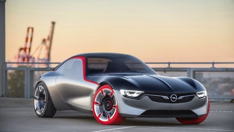 Opel zeigt mit einem heißen Frontmittelmotor-Konzeptauto den ideellen Nachfolger des GT aus dem Jahr 1968.