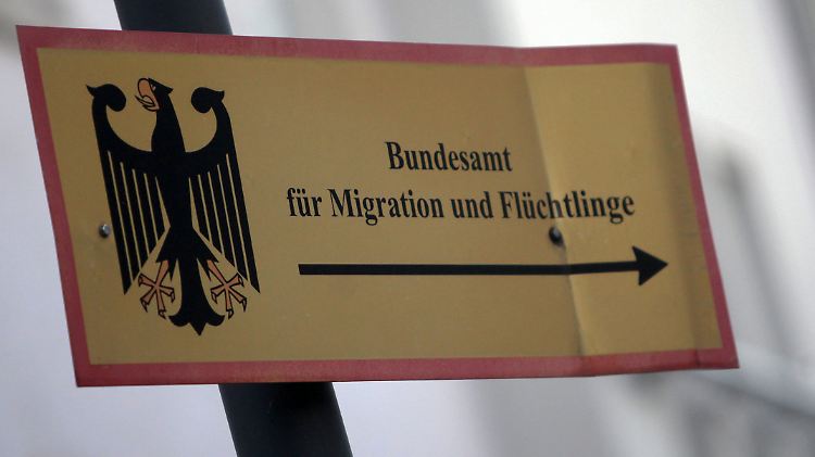 Das Bamf hat Hunderttausende unerledigte Anträge zu bearbeiten.