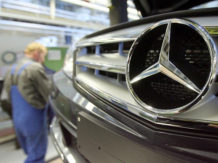 Alleine in den USA sind gute 85.000 Wagen betroffen.