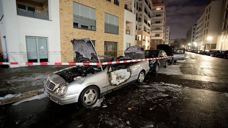 Die angezündeten Autos sind höherwertige Modelle gewesen