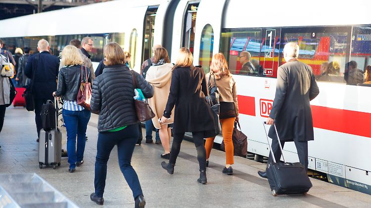 131 Millionen Menschen waren in Deutschland im vergangenen Jahr in Fernzügen unterwegs.