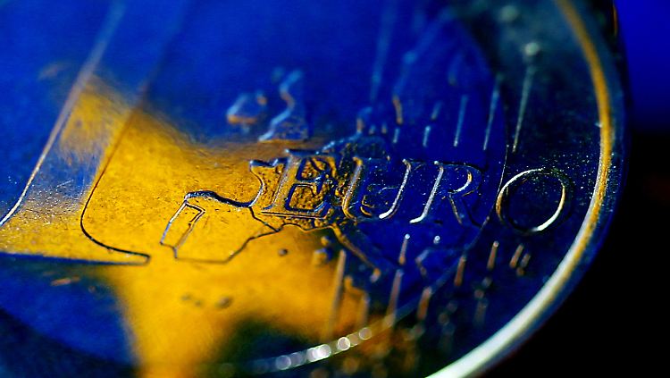 Nicht nur die Europäische Zentralbank drückt ihre Zinsen ins Minus.